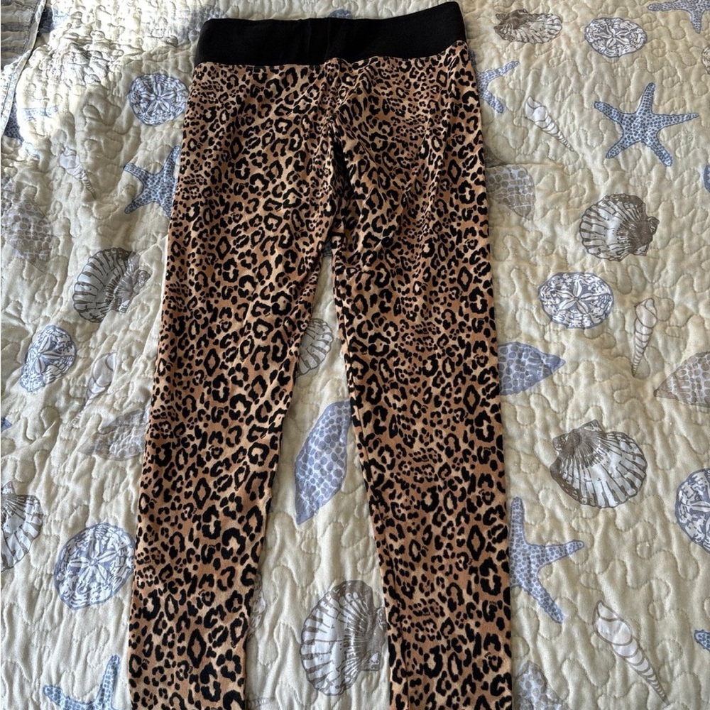 Victoria’s Secret pink leopard leggings